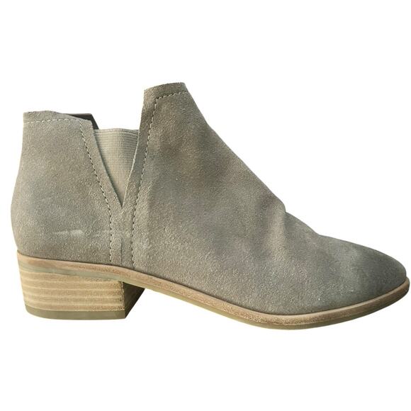 NWOB Dolce Vita Trist Tay Ankle Boots •Women 8.5• Dark Taupe Suede Pull On - Picture 3 of 11
